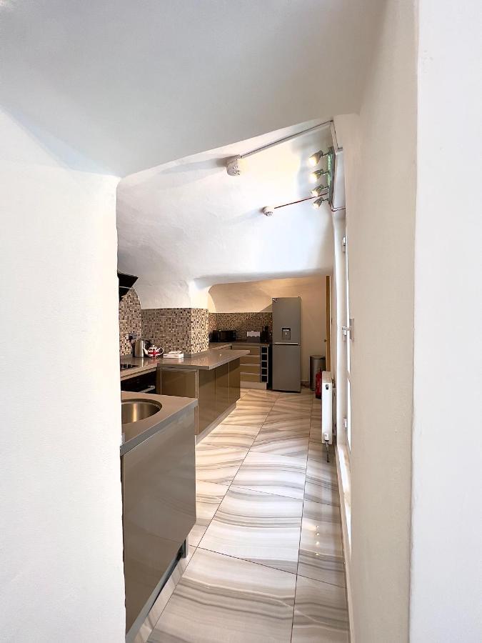 The Beverley Apartments London - Victoria Luaran gambar