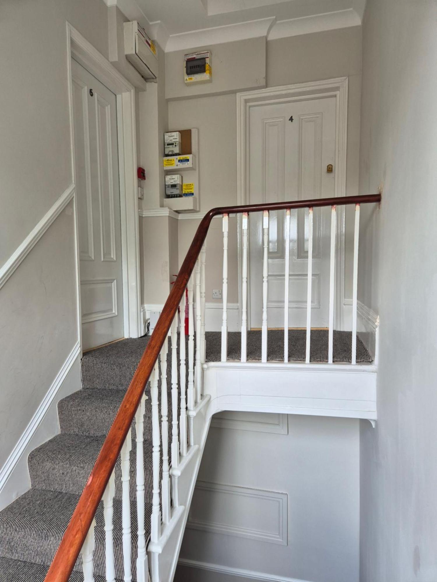 The Beverley Apartments London - Victoria Luaran gambar