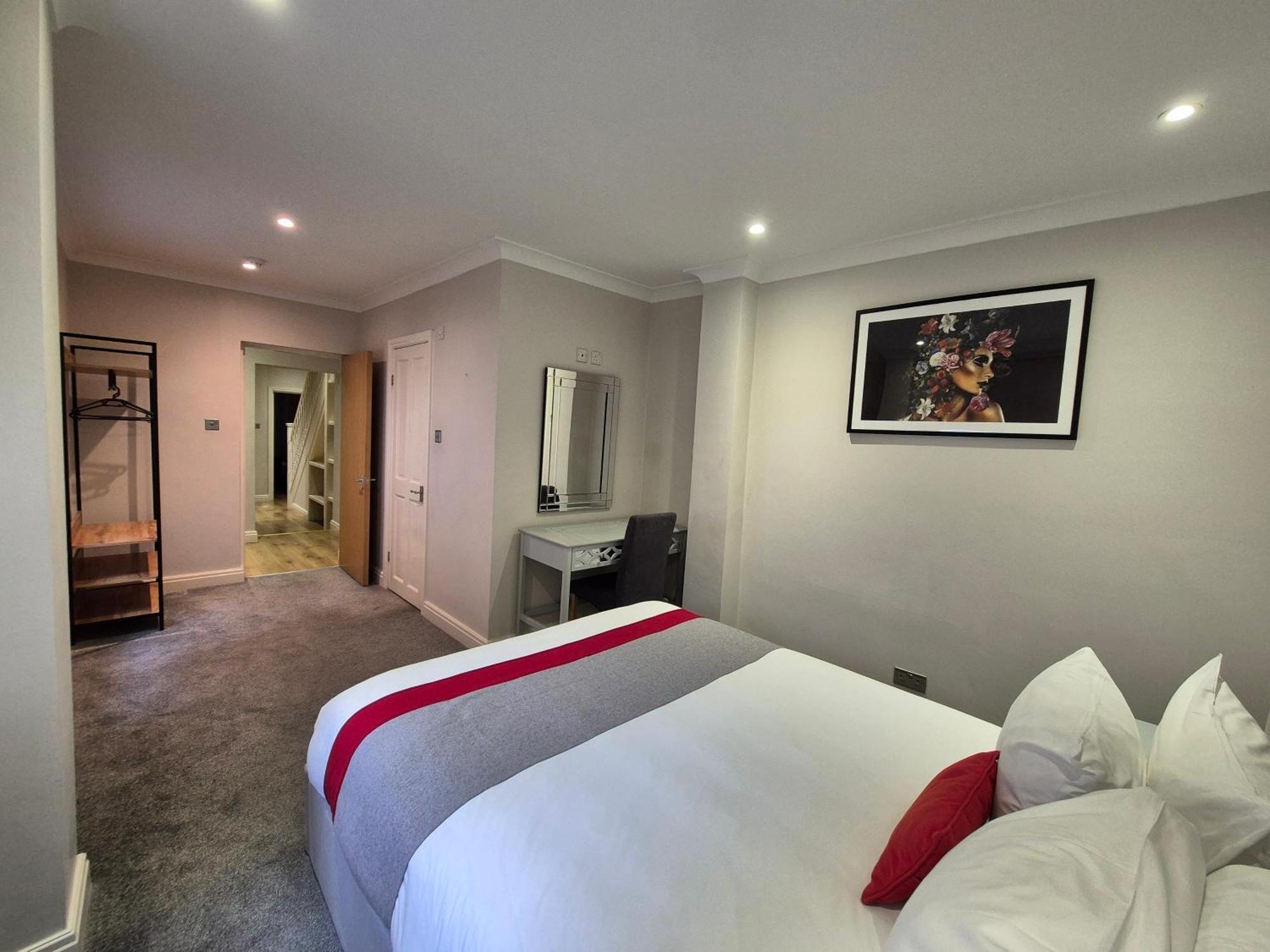 The Beverley Apartments London - Victoria Luaran gambar