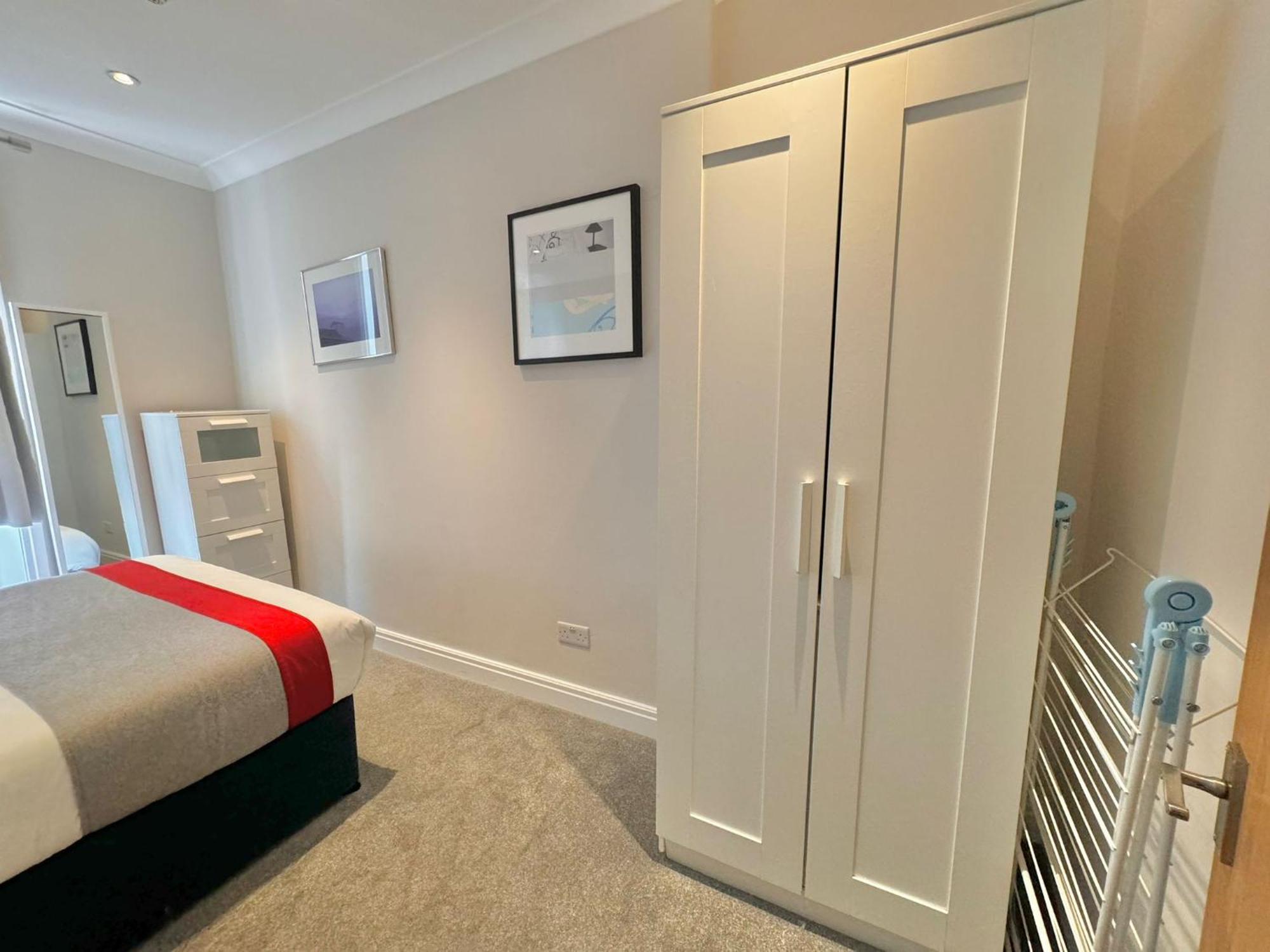 The Beverley Apartments London - Victoria Bilik gambar
