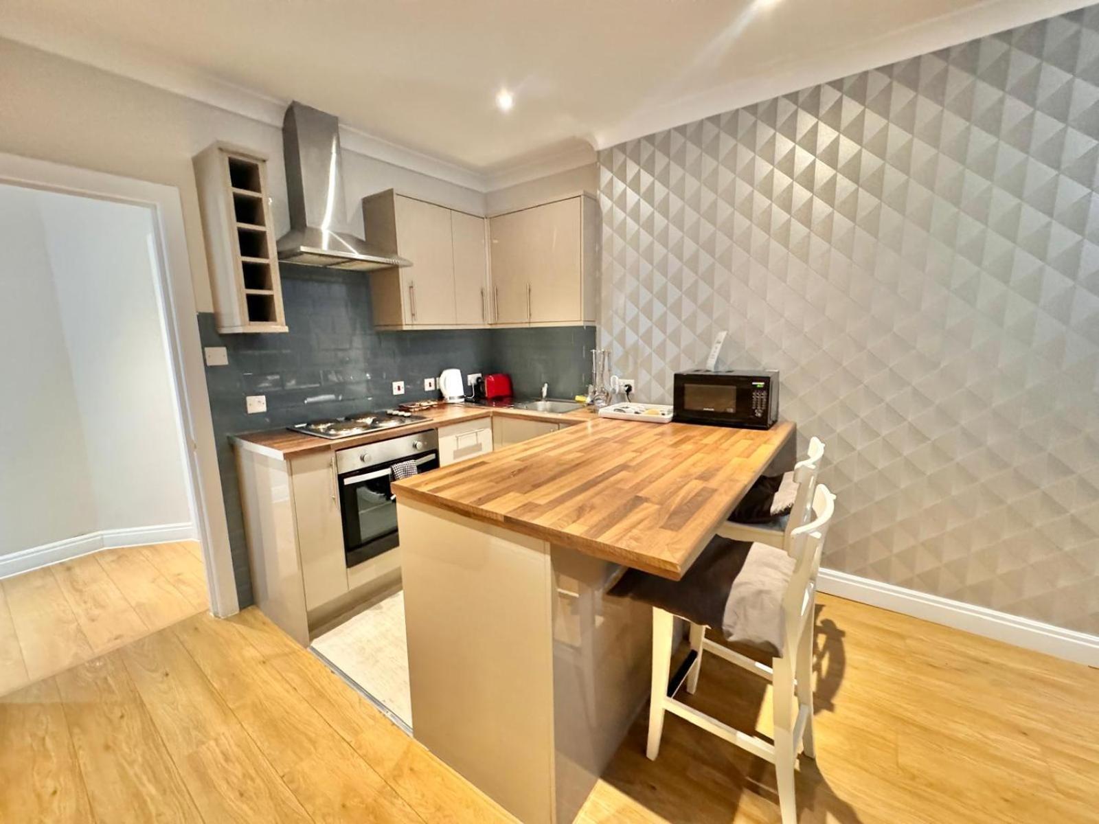 The Beverley Apartments London - Victoria Luaran gambar