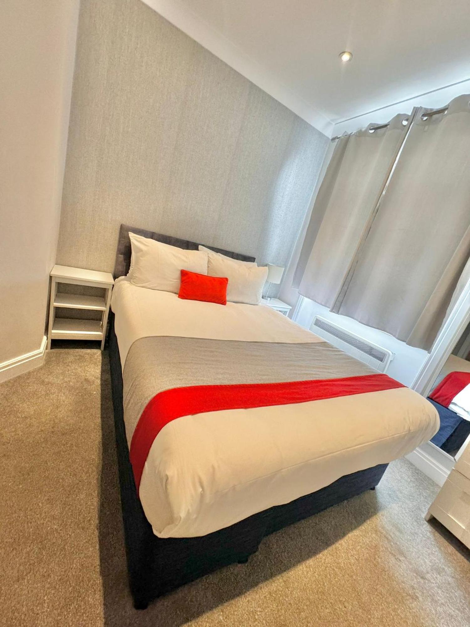 The Beverley Apartments London - Victoria Luaran gambar