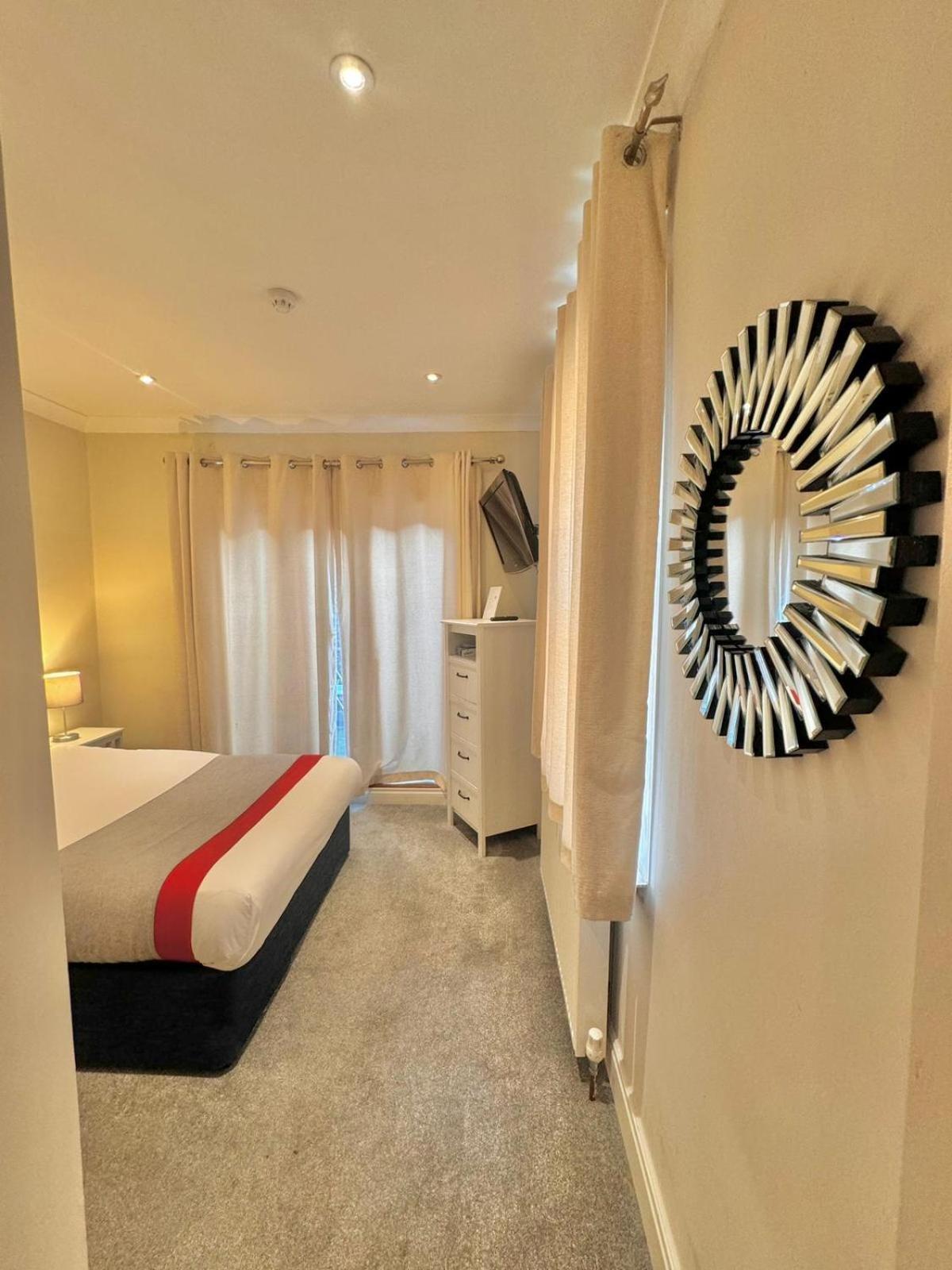 The Beverley Apartments London - Victoria Luaran gambar