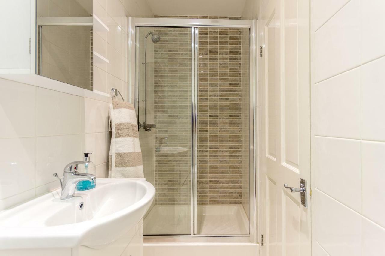 The Beverley Apartments London - Victoria Luaran gambar